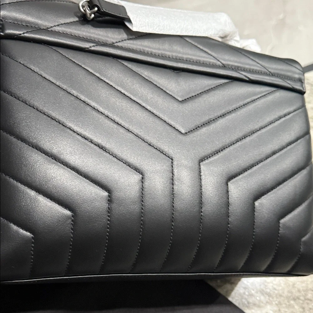 Saint Laurent Black medium Lou Lou - Picture 7 of 16